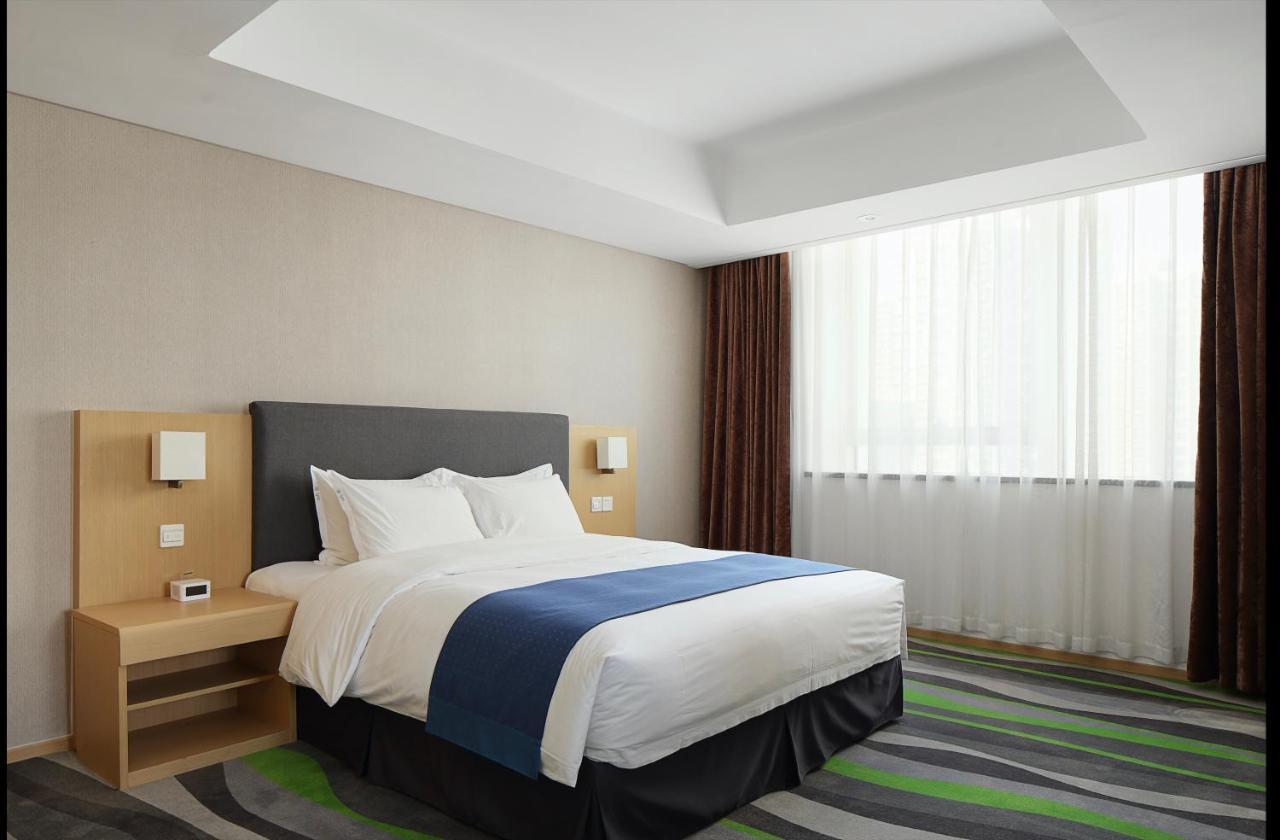 Holiday Inn Express Jinan High-Tech Zone By Ihg Ngoại thất bức ảnh